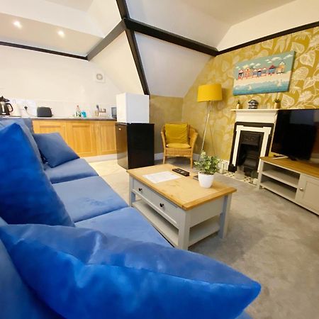The Beach Hut - 1 Bedroom Apartment Near The Beach Bournemouth Exterior photo